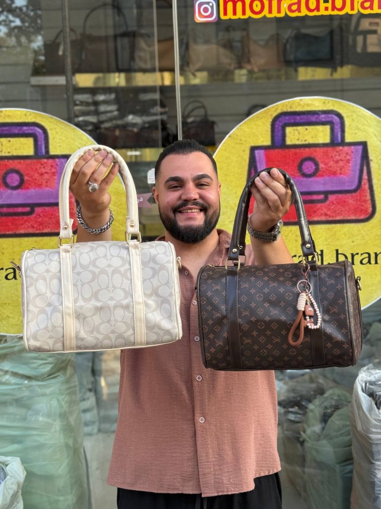 کیف چمدونی بزرگ چارم دار